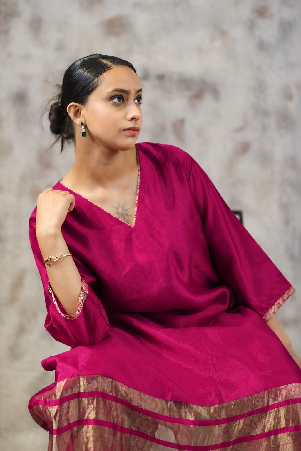 Kosh Silk Pink Brocade Ethenic Set