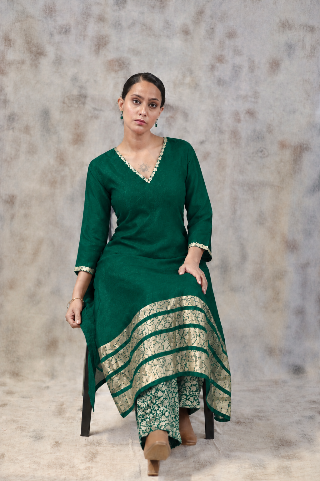 Kosh Silk  Emerald Green Brocade Ethenic Set
