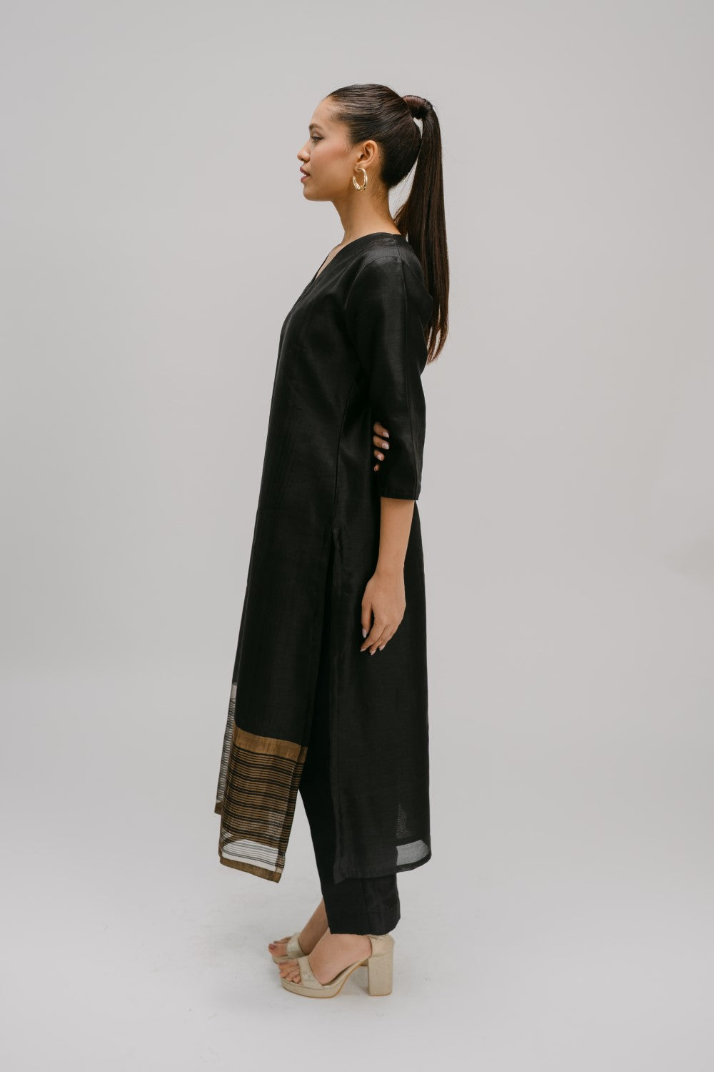26. Bidri Back applique kurta