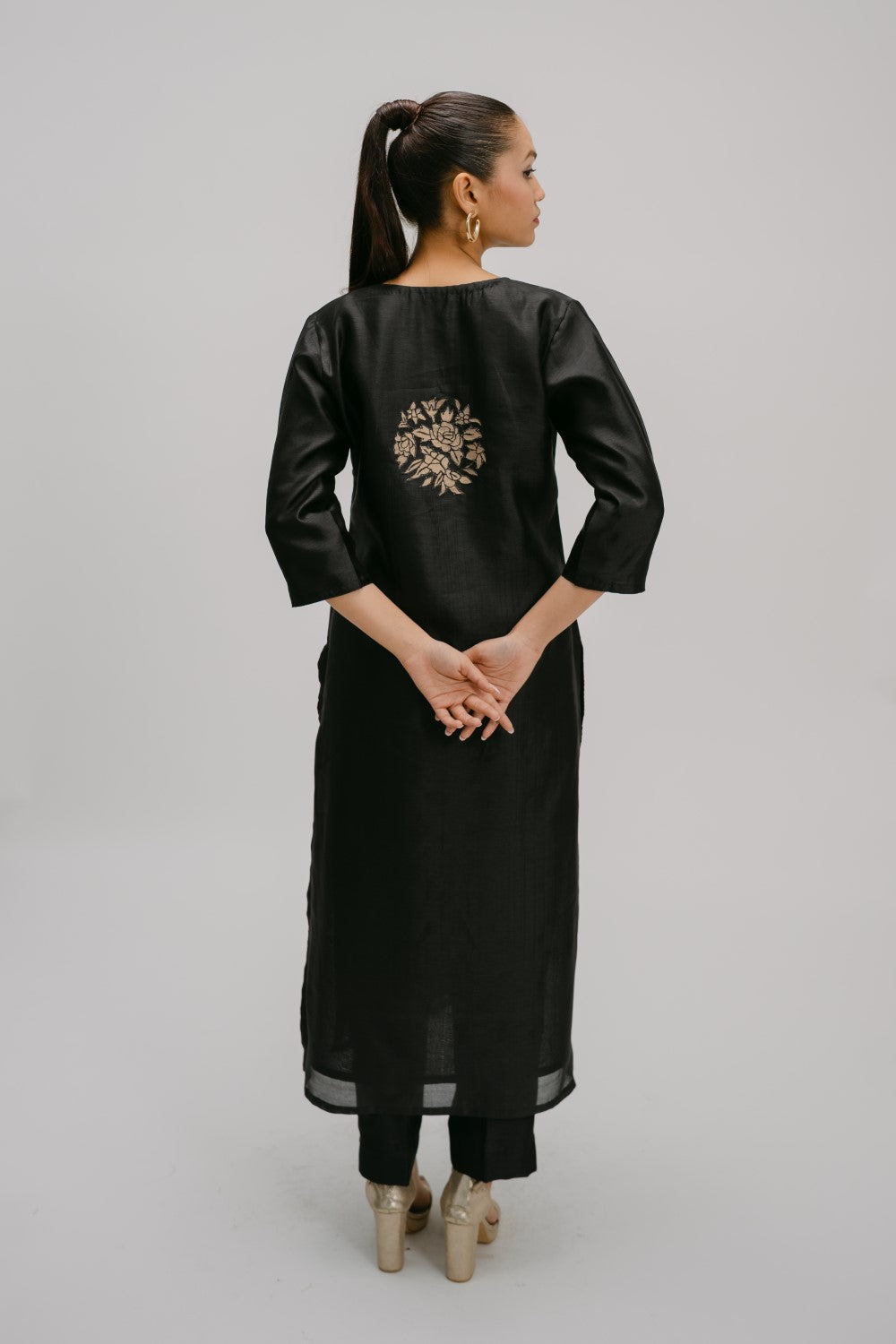 26. Bidri Back applique kurta