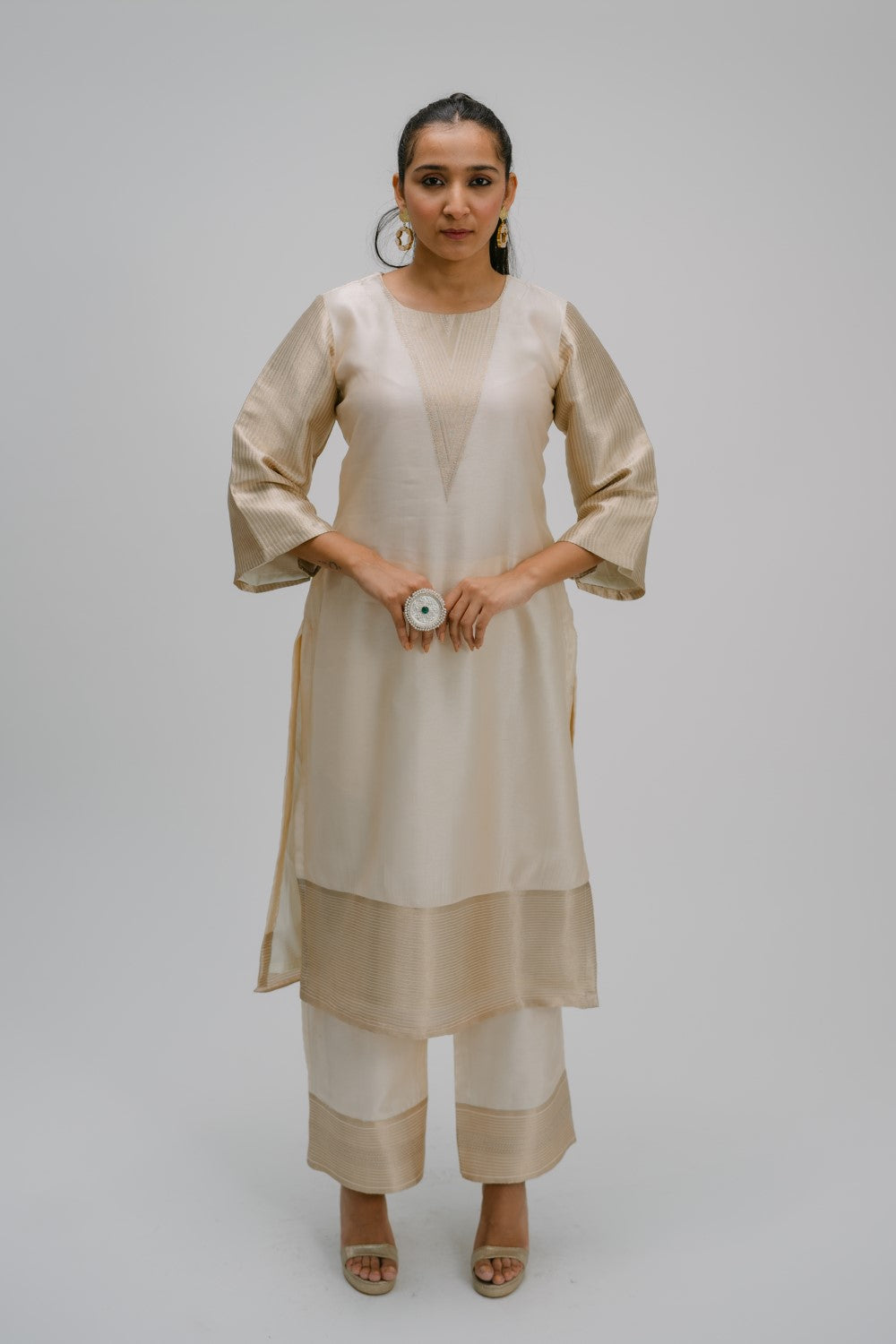 44. Tyohar kosh Silk v-neck set ( with brocade detail)