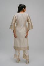 44. Tyohar kosh Silk v-neck set ( with brocade detail)