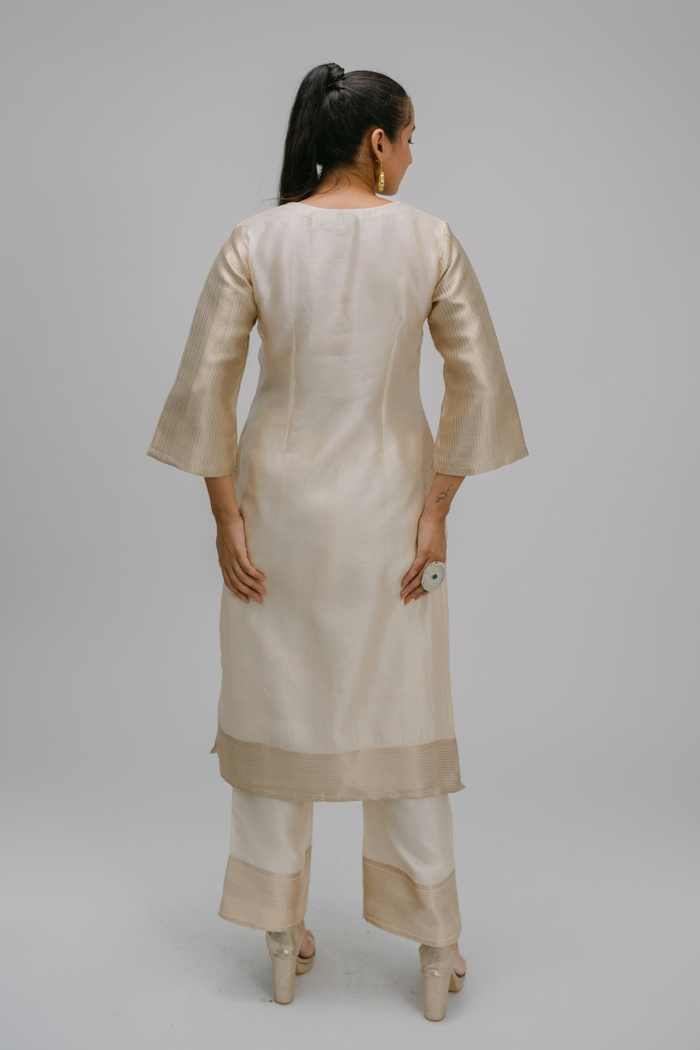 44. Tyohar kosh Silk v-neck set ( with brocade detail)