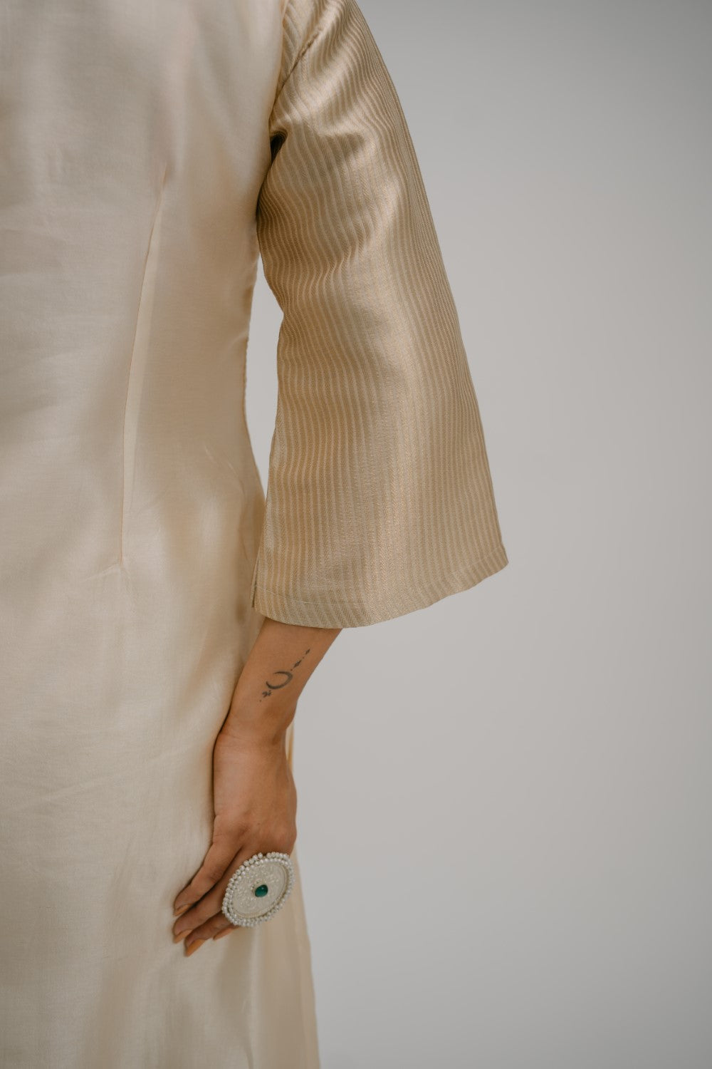 44. Tyohar kosh Silk v-neck set ( with brocade detail)