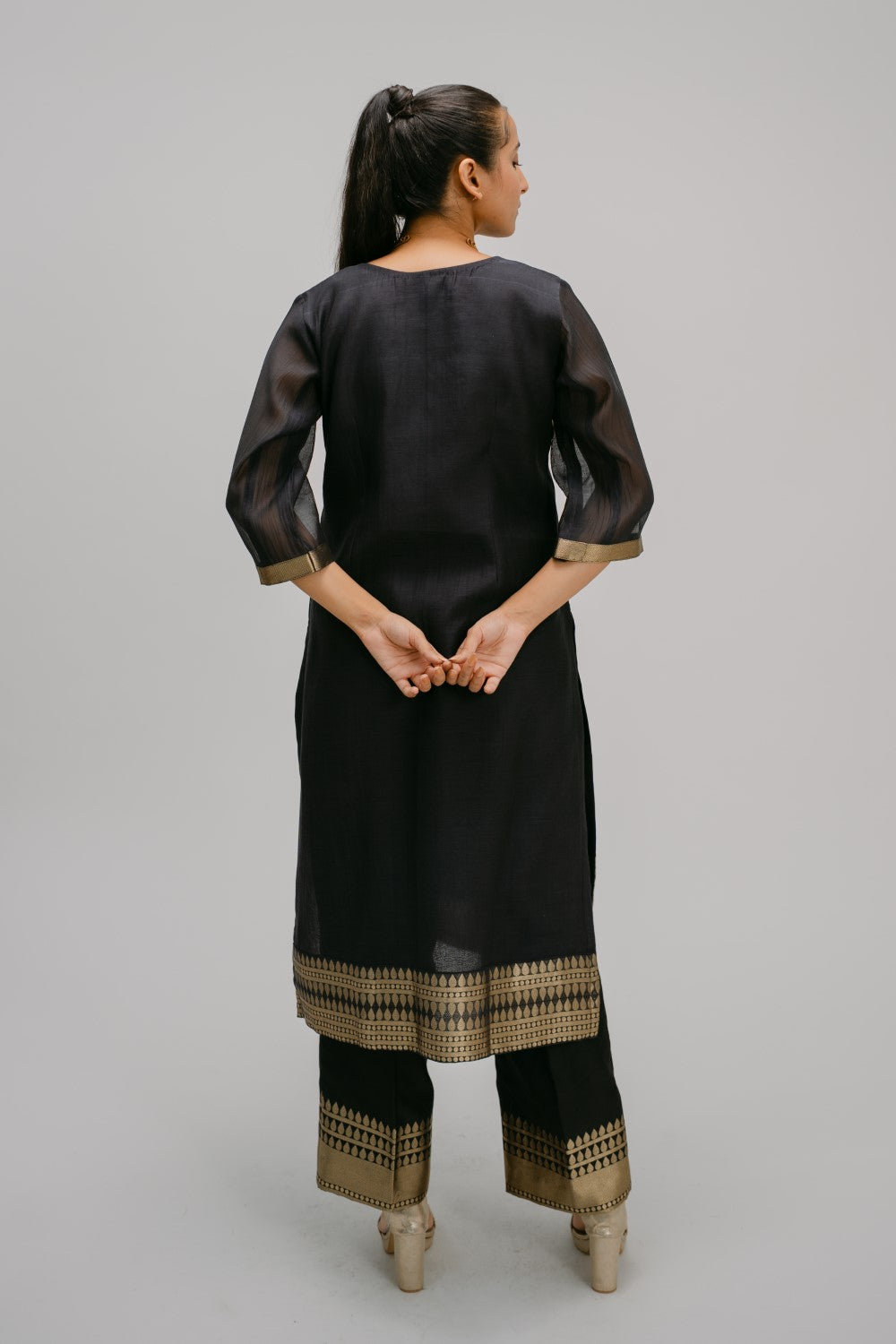 24. Bidri mull brocade kurta set