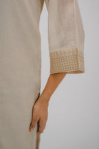 43. Tyohar mull brocade kurta set