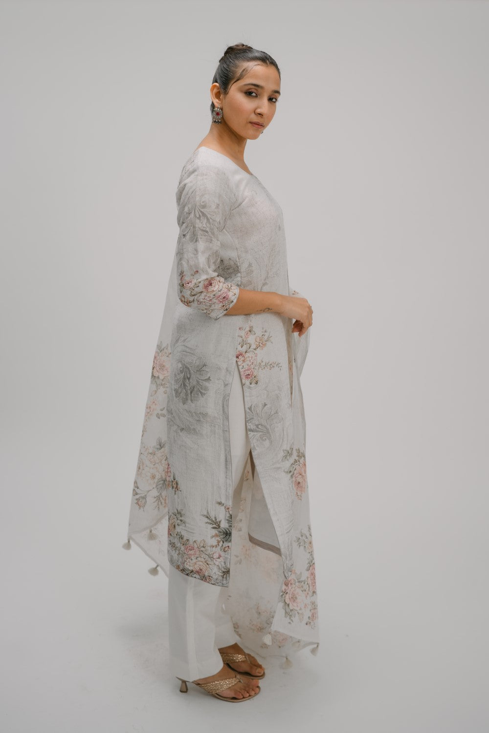 39. Tyohar Rose organic linen suit set
