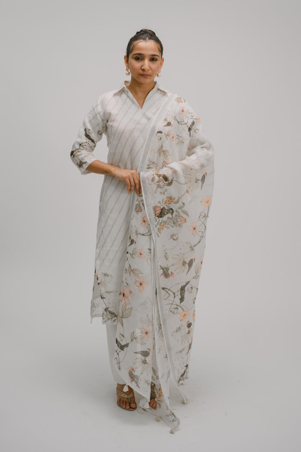 37. Tyohar organic linen suit set