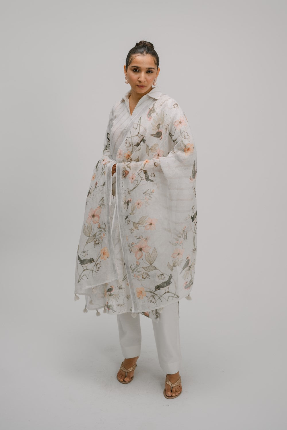 37. Tyohar organic linen suit set