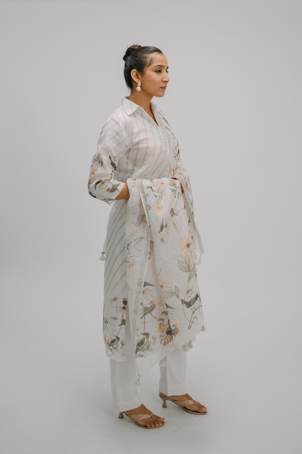 37. Tyohar organic linen suit set