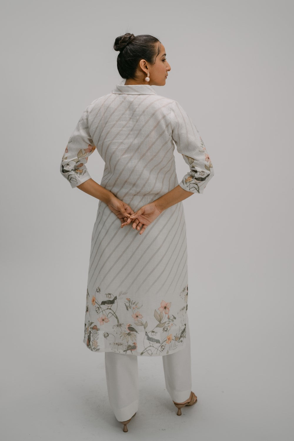 37. Tyohar organic linen suit set