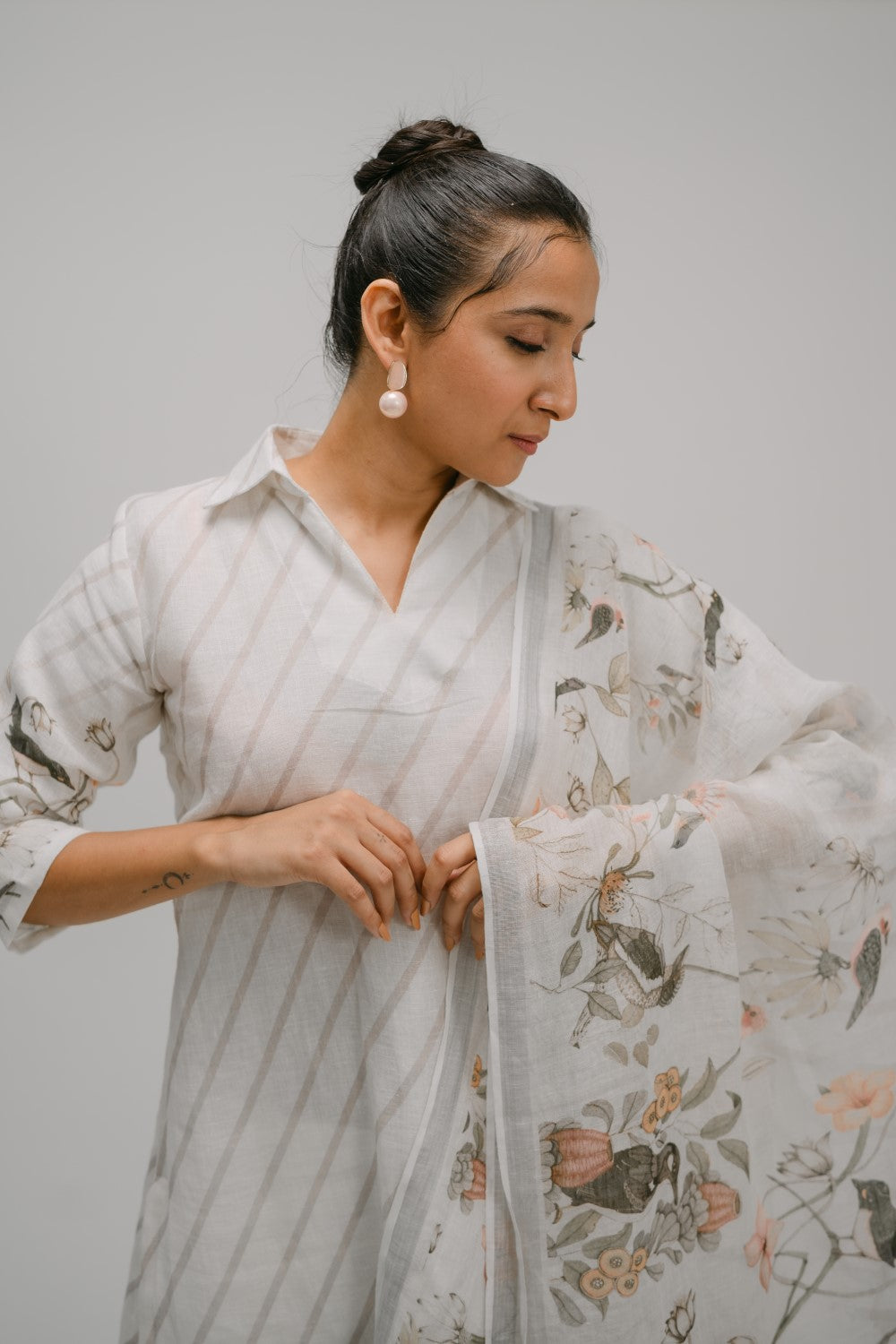 37. Tyohar organic linen suit set