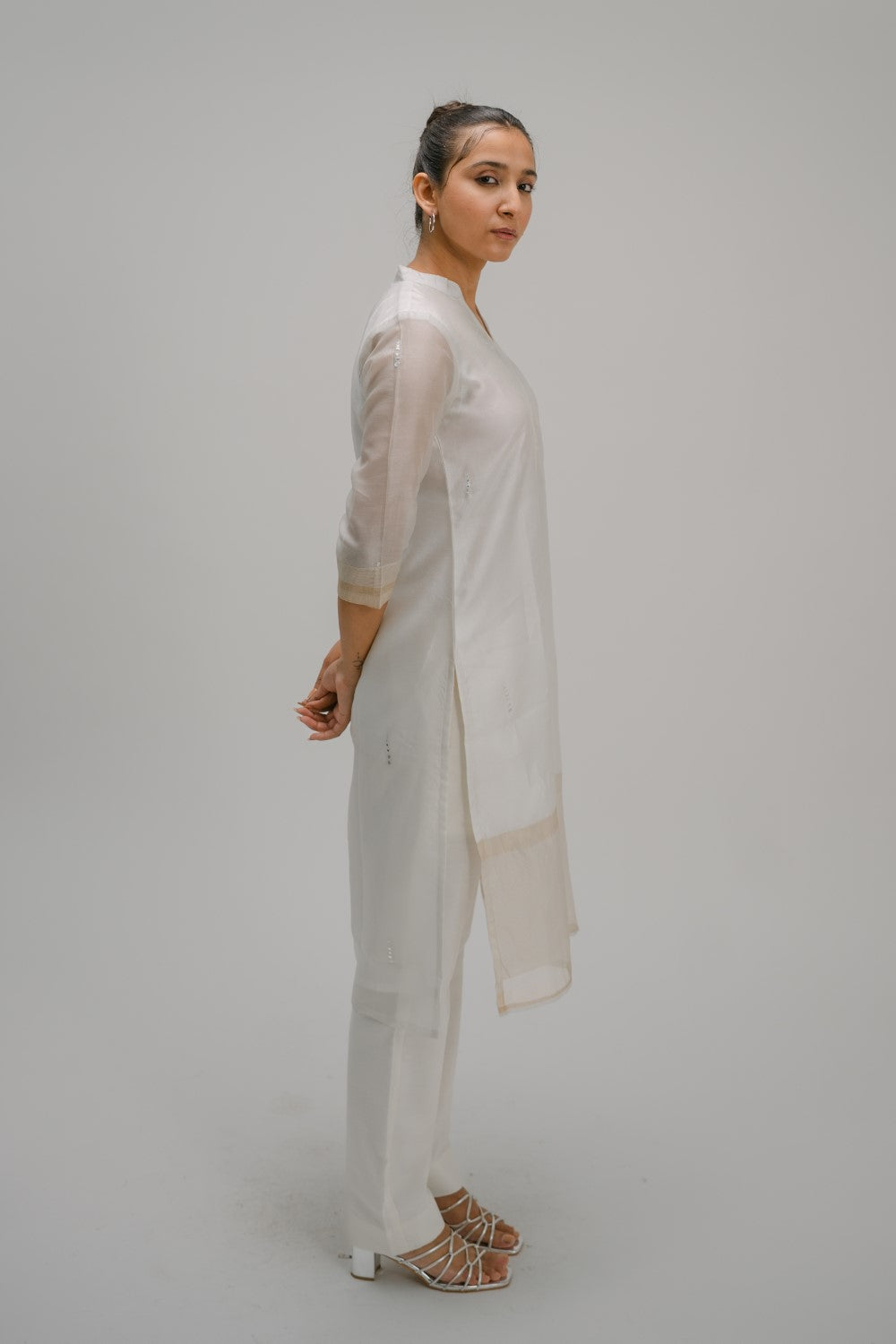 32. Tyohar mirror work silk kurta