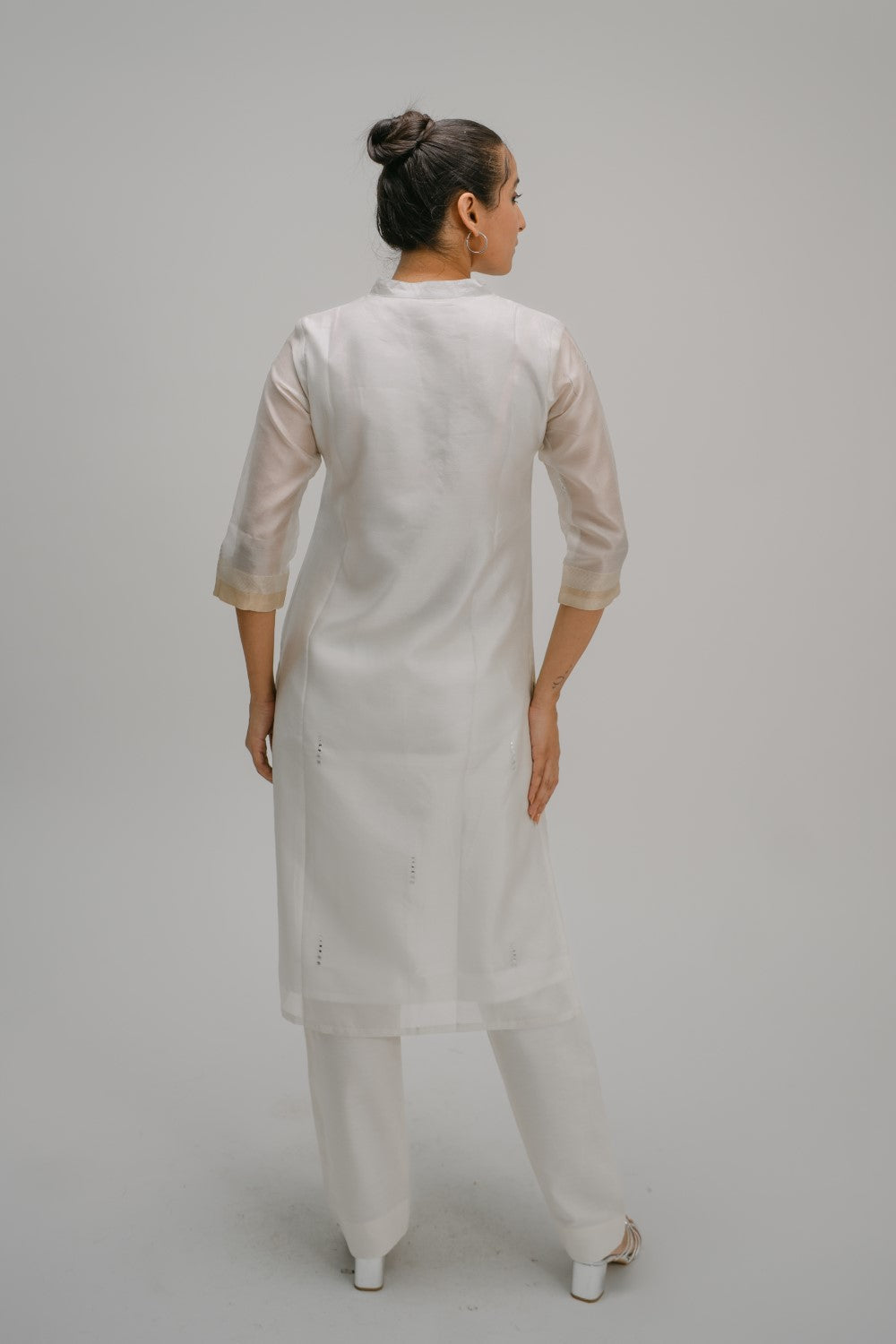 32. Tyohar mirror work silk kurta