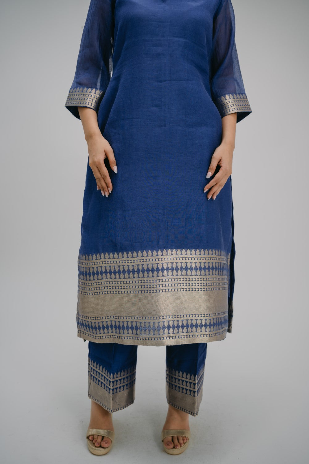 13. Alankar mull brocade kurta set