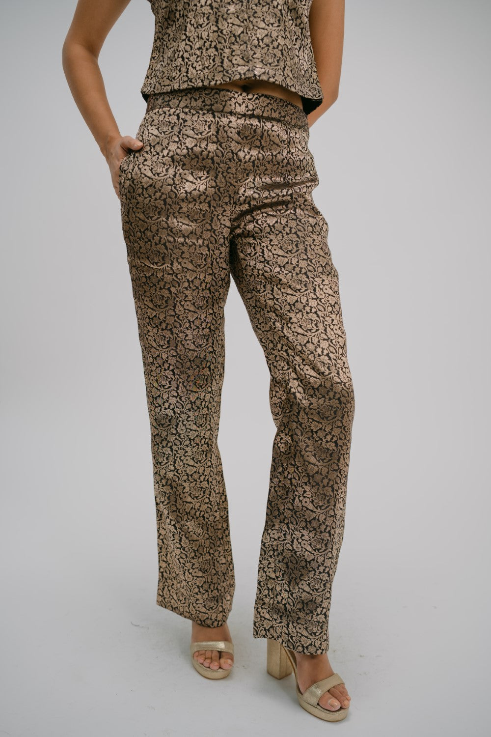 18. Bidri brocade Co-ord set