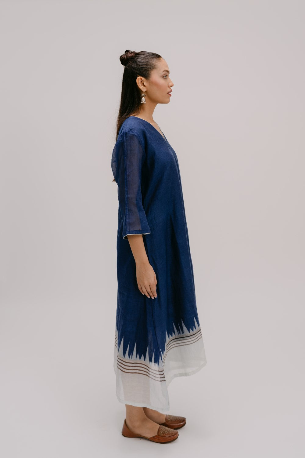 7. Alankar  Pure Mull kurta